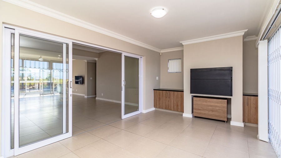 3 Bedroom Property for Sale in Groenkloof Retirement Village Western Cape